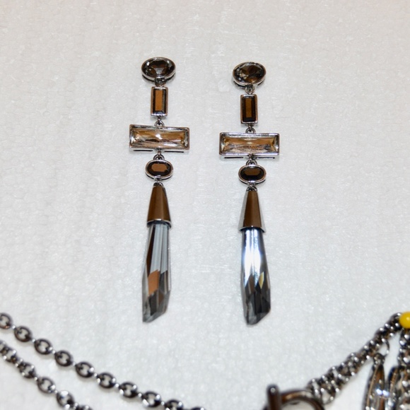 St. John Gunmetal Necklace and Earring Set - Picture 9 of 11